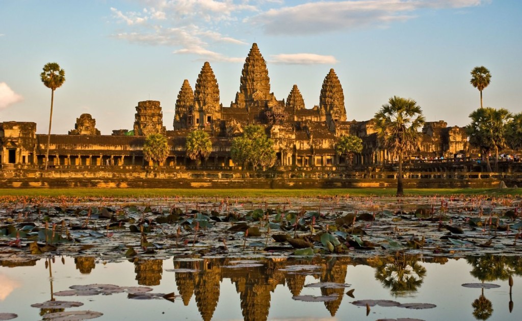 Credits: LucianoMortula/Angkor Wat/123RF