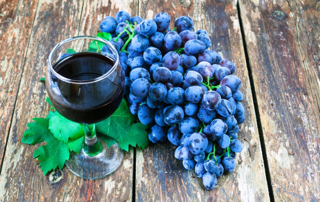 Santorini vino